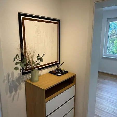 Daire Ab2 Og I Geraeumige Top-wohnung Mit Balkon & Garage I 3 Min Zur S-bahn I Naehe Messe Flughafen