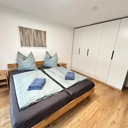 Ab2 Og I Geraeumige Top-wohnung Mit Balkon & Garage I 3 Min Zur S-bahn I Naehe Messe Flughafen Daire